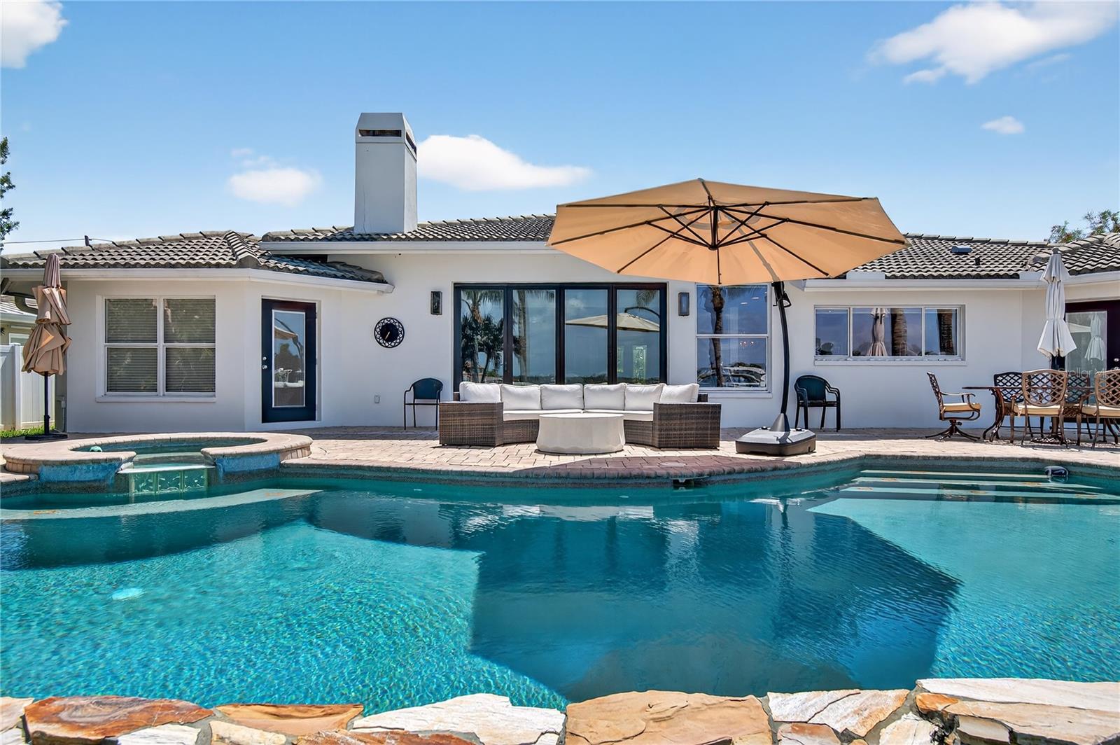 511 ISLAND WAY