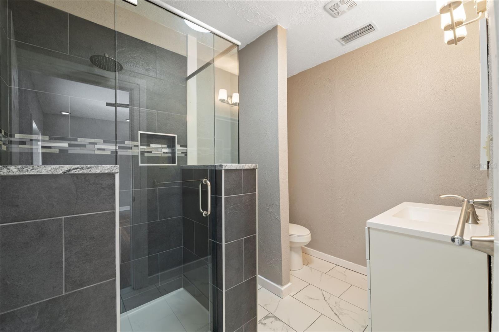 BELT COURT - Residential