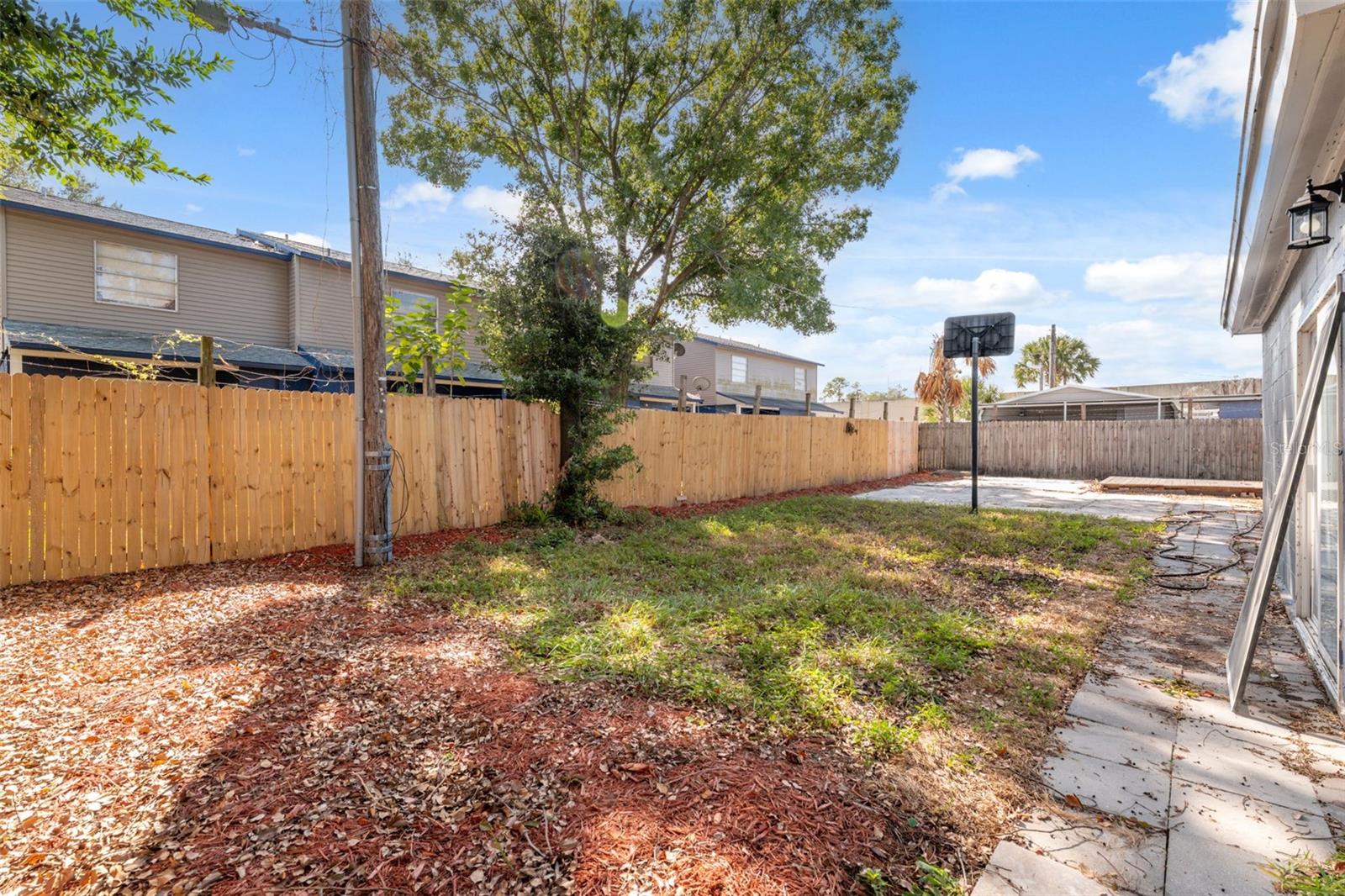 BELT COURT - Residential