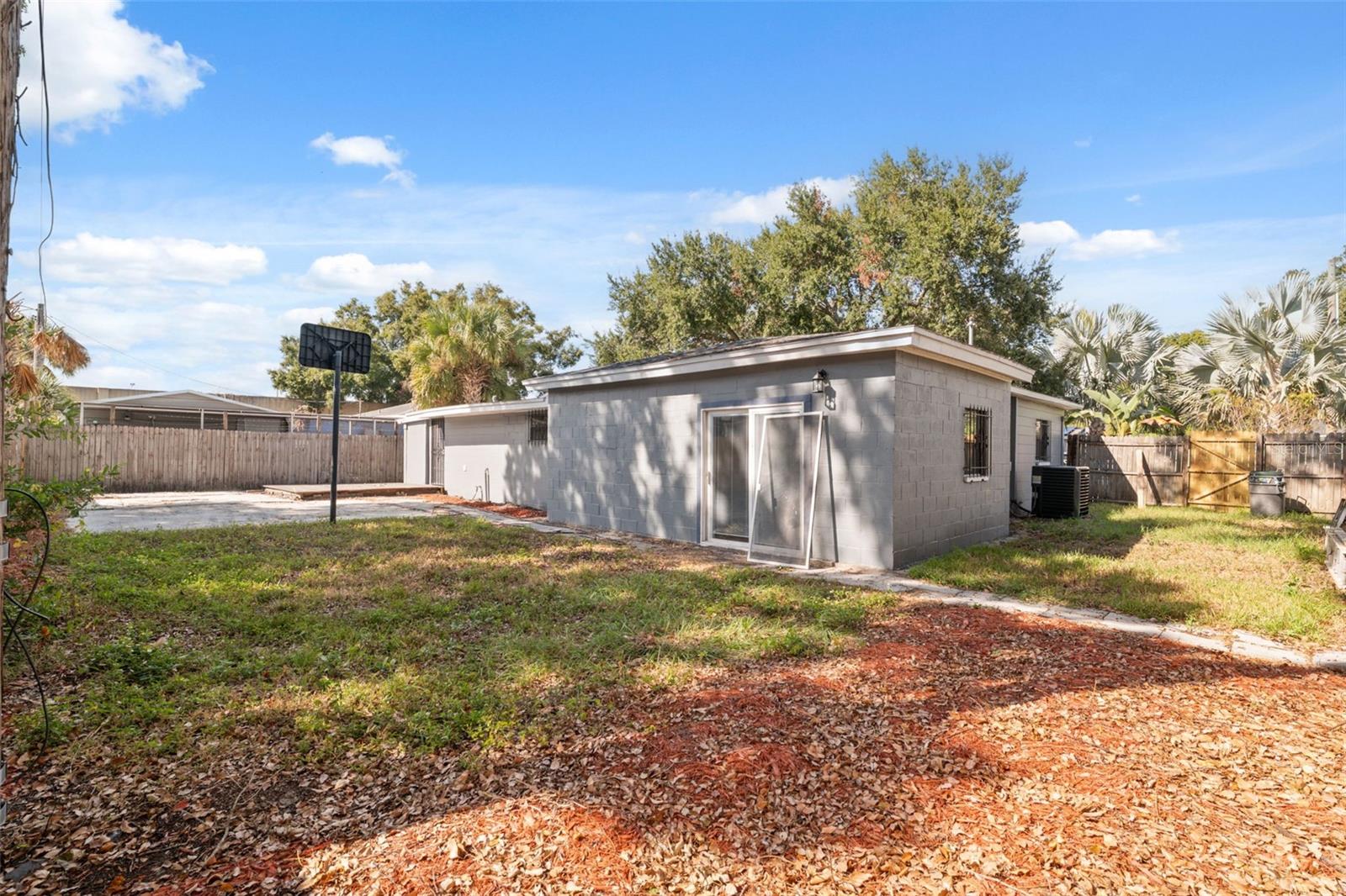 BELT COURT - Residential