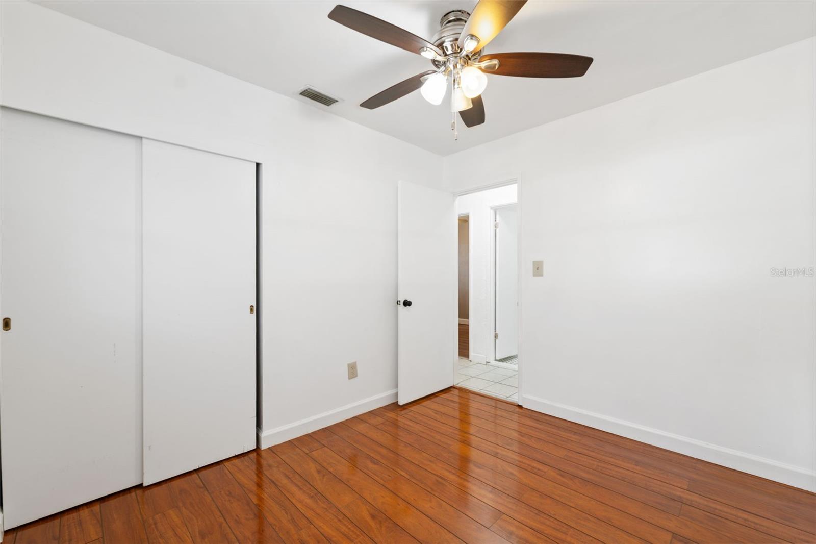 BELT COURT - Residential