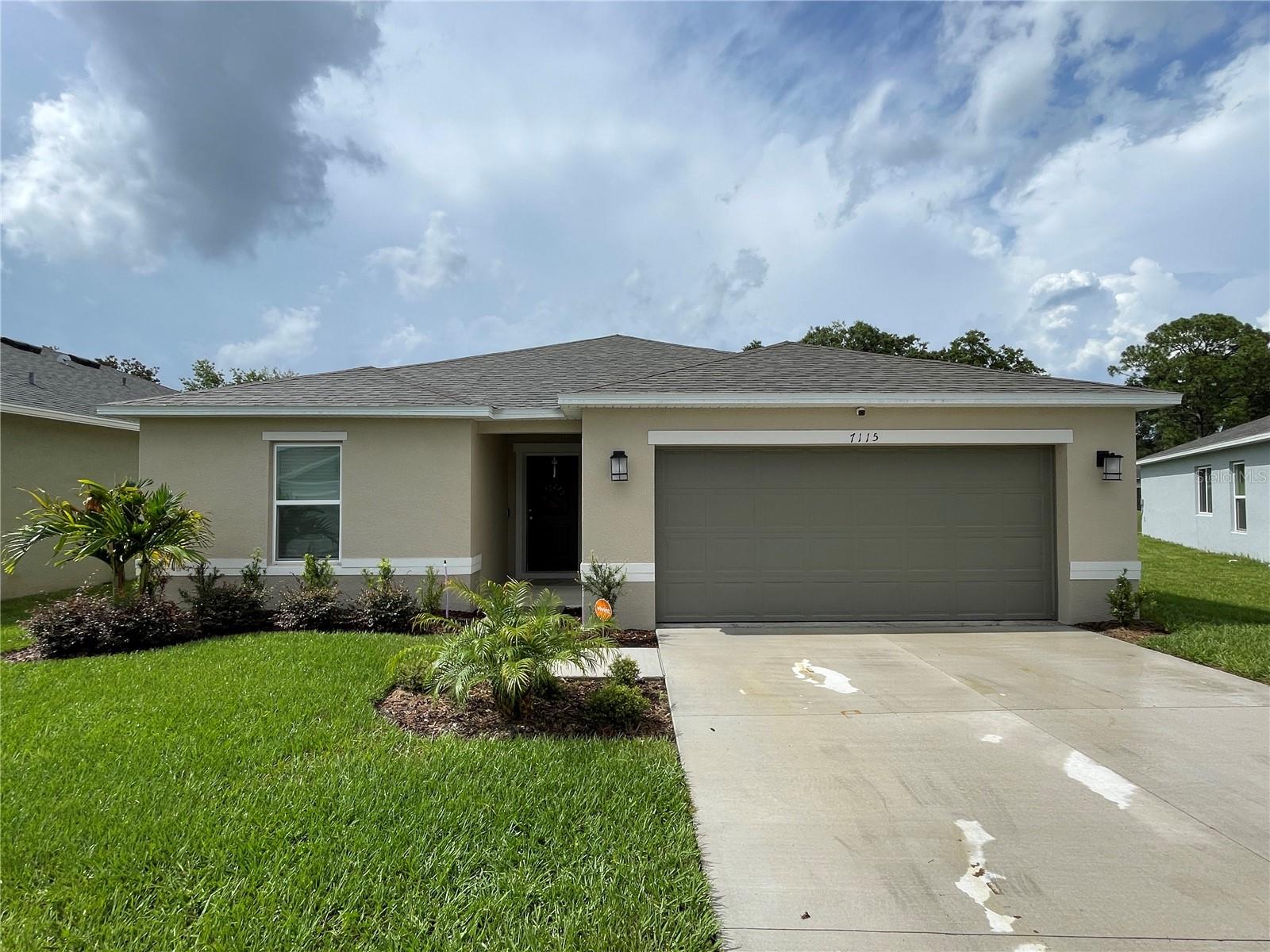 PARKSIDE - Residential