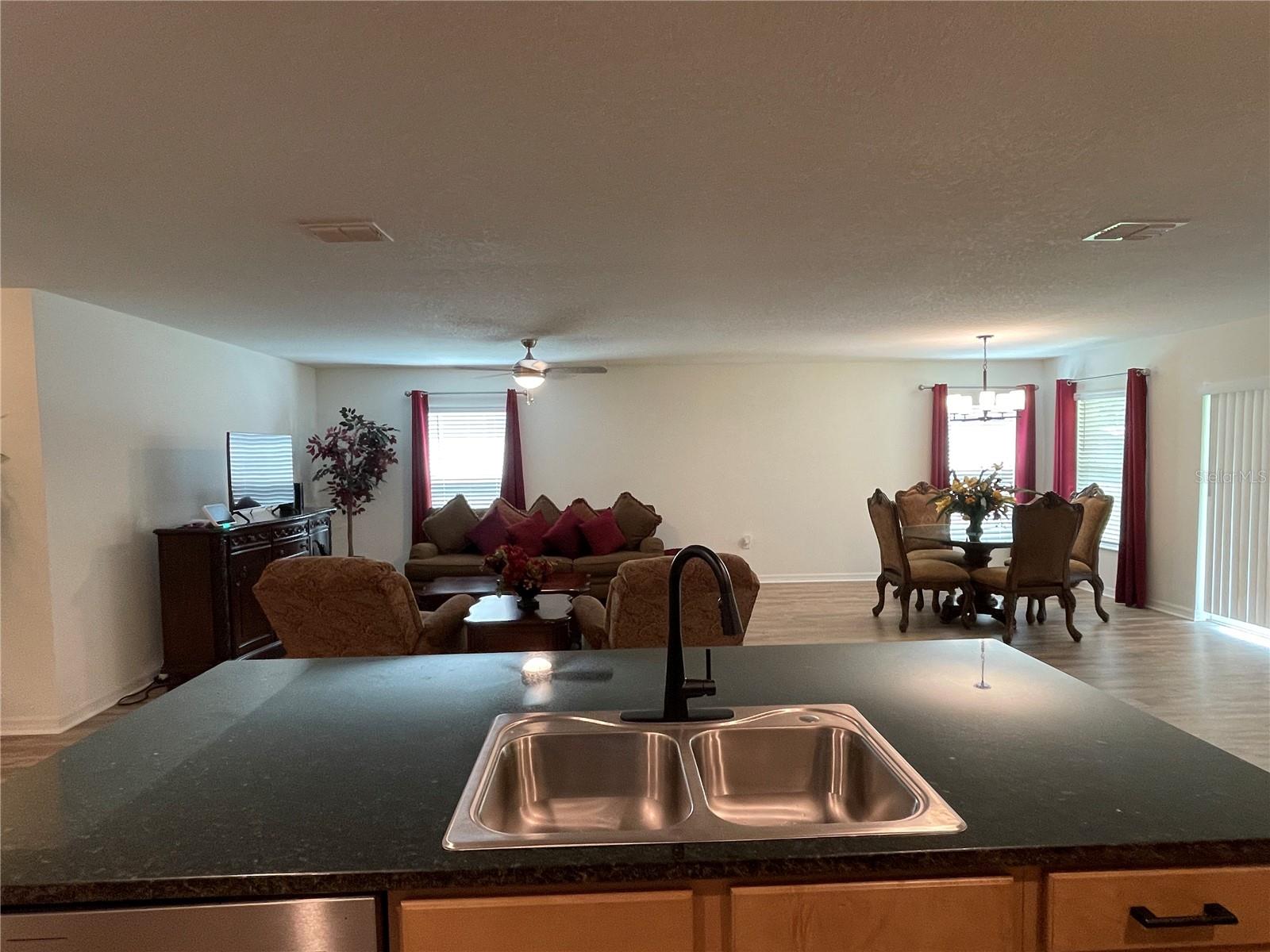 PARKSIDE - Residential