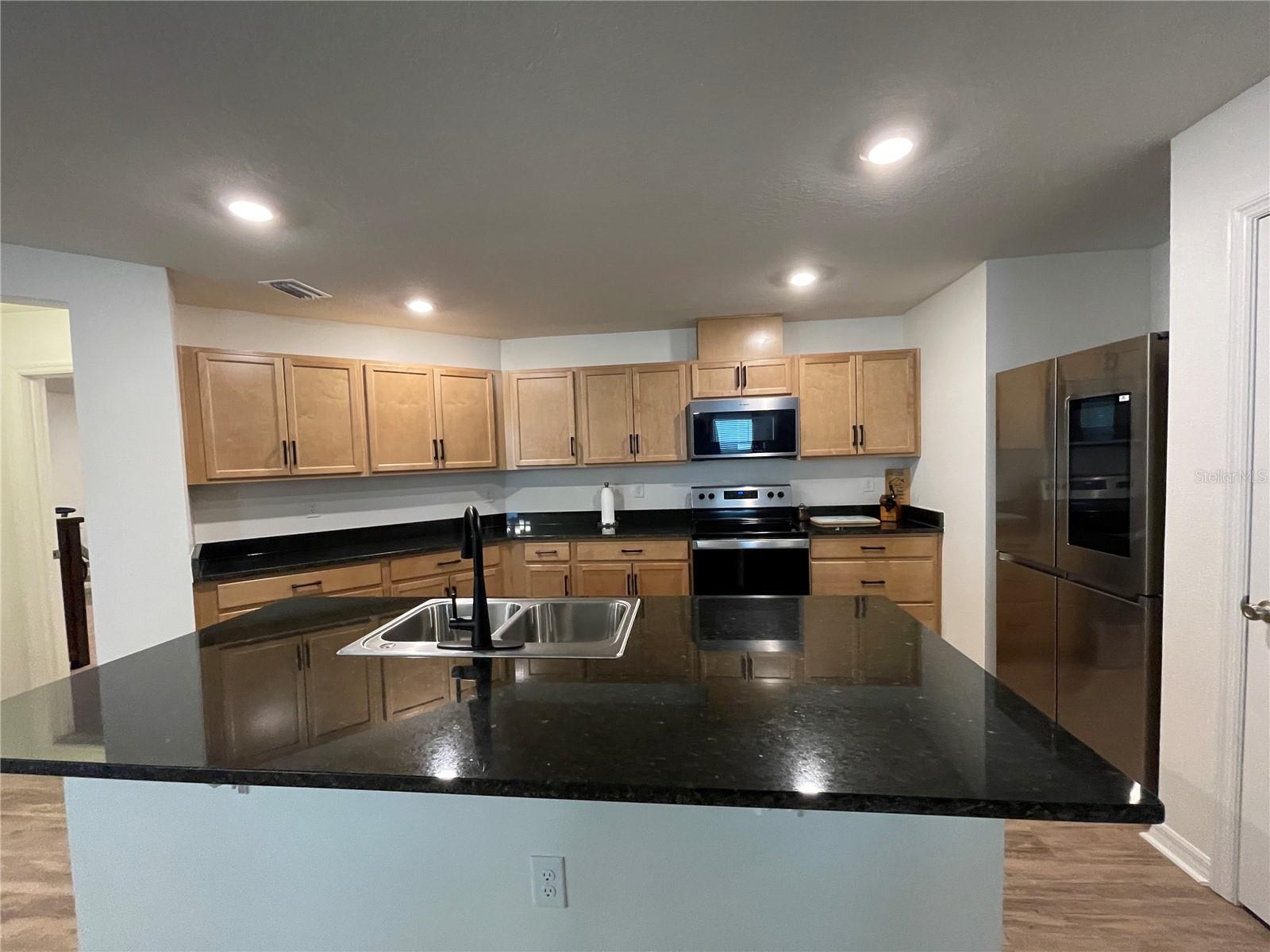 PARKSIDE - Residential