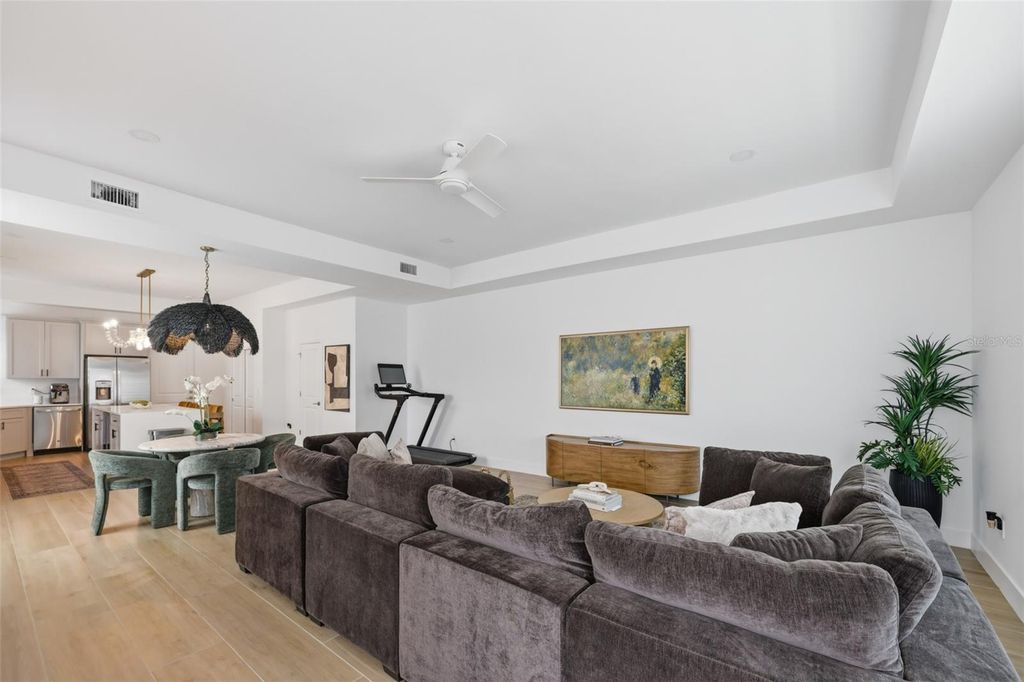 Photo of 515 W Princeton Street, Orlando, FL 32804 (MLS # O6410110)