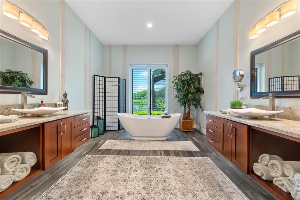 LAKE JEM VILLA PROPERTIES - Residential