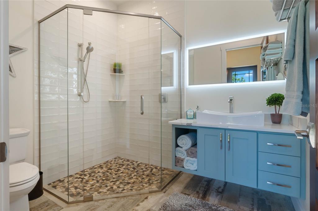 LAKE JEM VILLA PROPERTIES - Residential