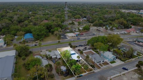 Photo of 324 N Orange Street, New Smyrna Beach, FL 32168 (MLS # NS1087774)