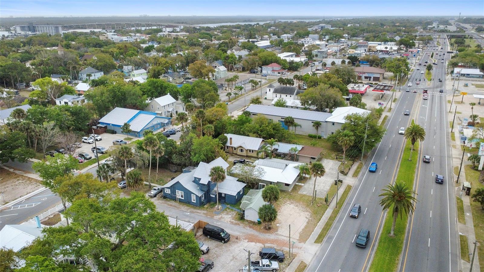 PITZER & NELSONS NEW SMYRNA - Commercial Sale