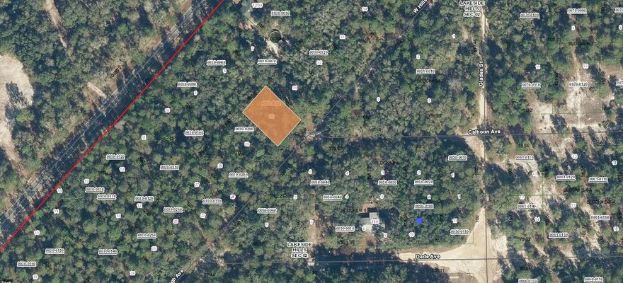 EXCELLENT HOME SITE, DEVELOPING COMMUNITY AREA, GREAT FOR A BUILDER OR FIRST TIME HOME BUYER, SHORT RIDE TO
CENTER OF TOWN FOR SHOPPING AND DINING, OWNER FINANCE AVAILABLE.