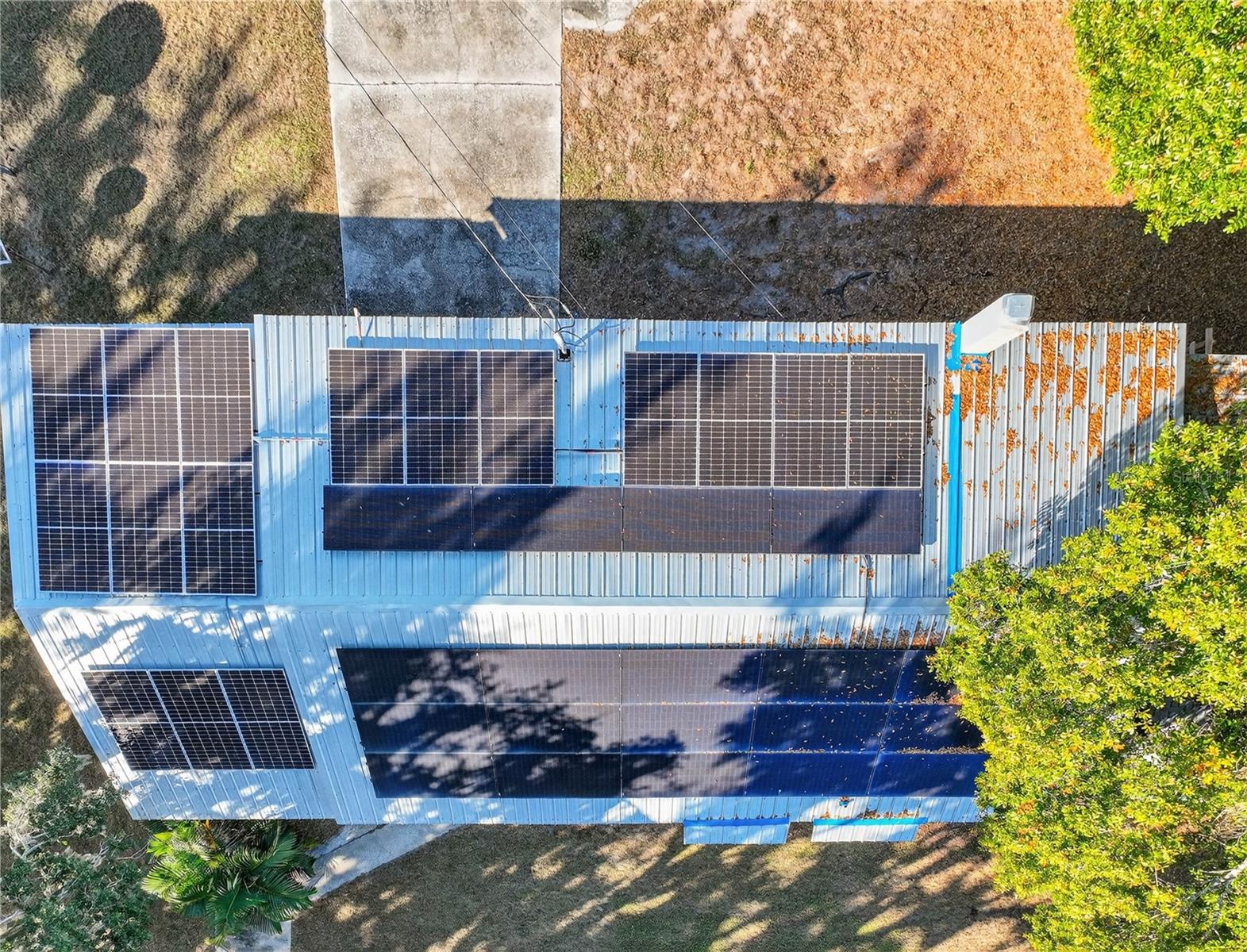 LAKE SIDE TERRACE - Residential