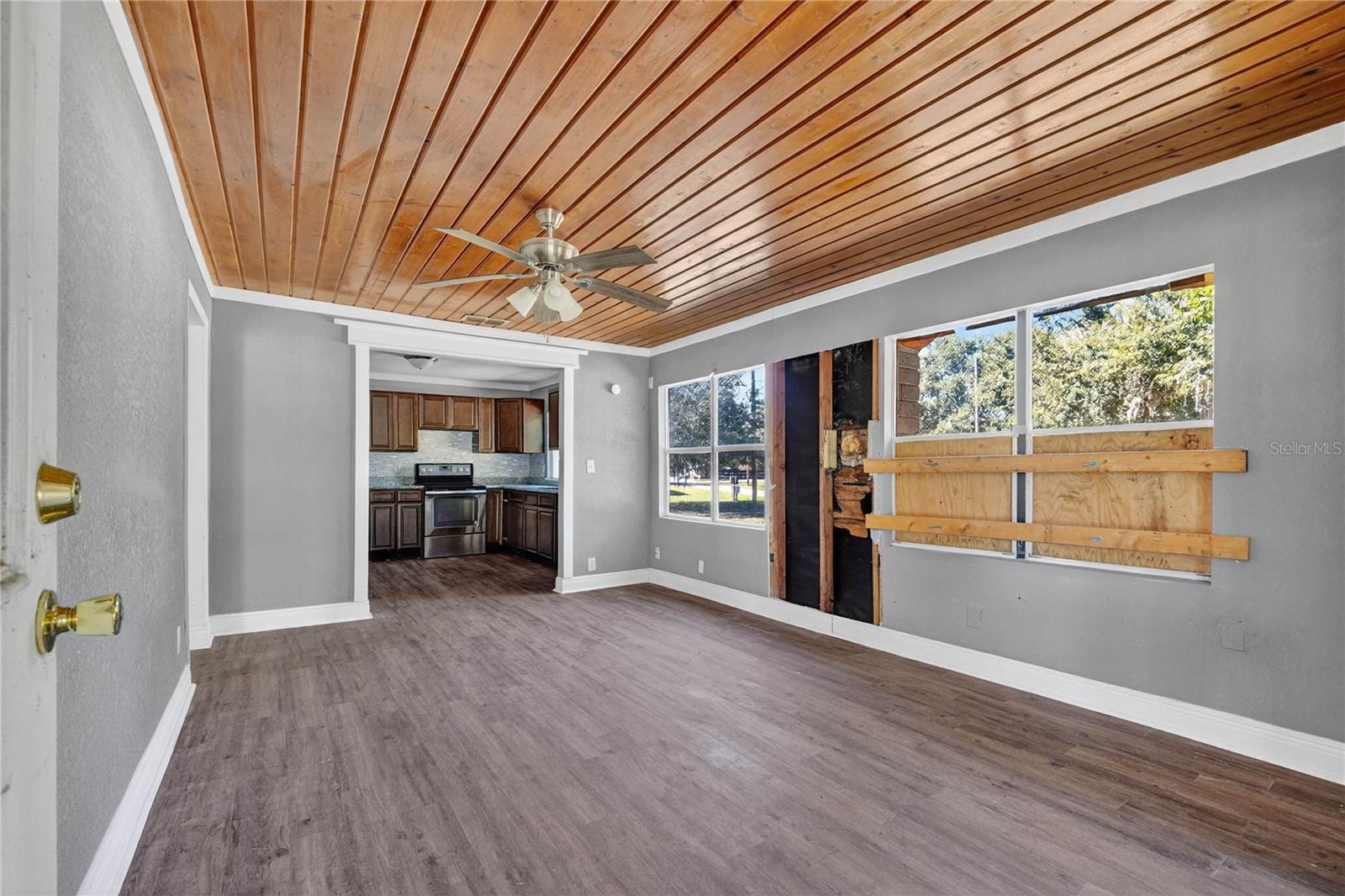 318 CHESNEY BOULEVARD