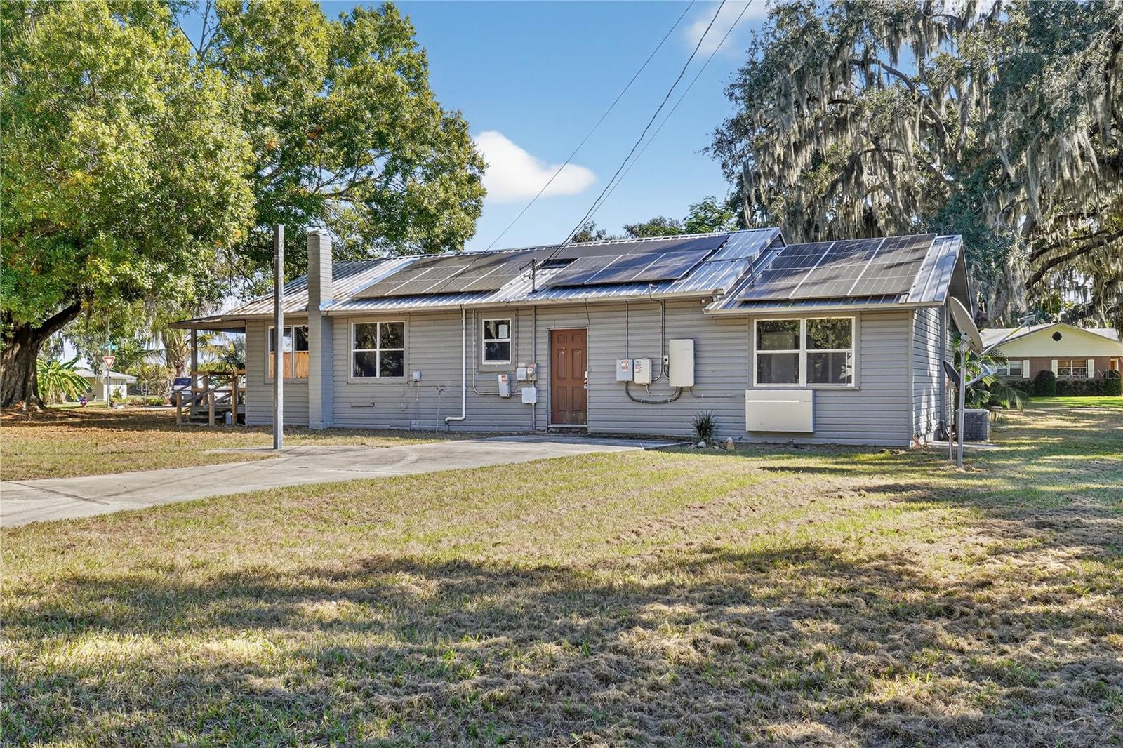 LAKE SIDE TERRACE - Residential