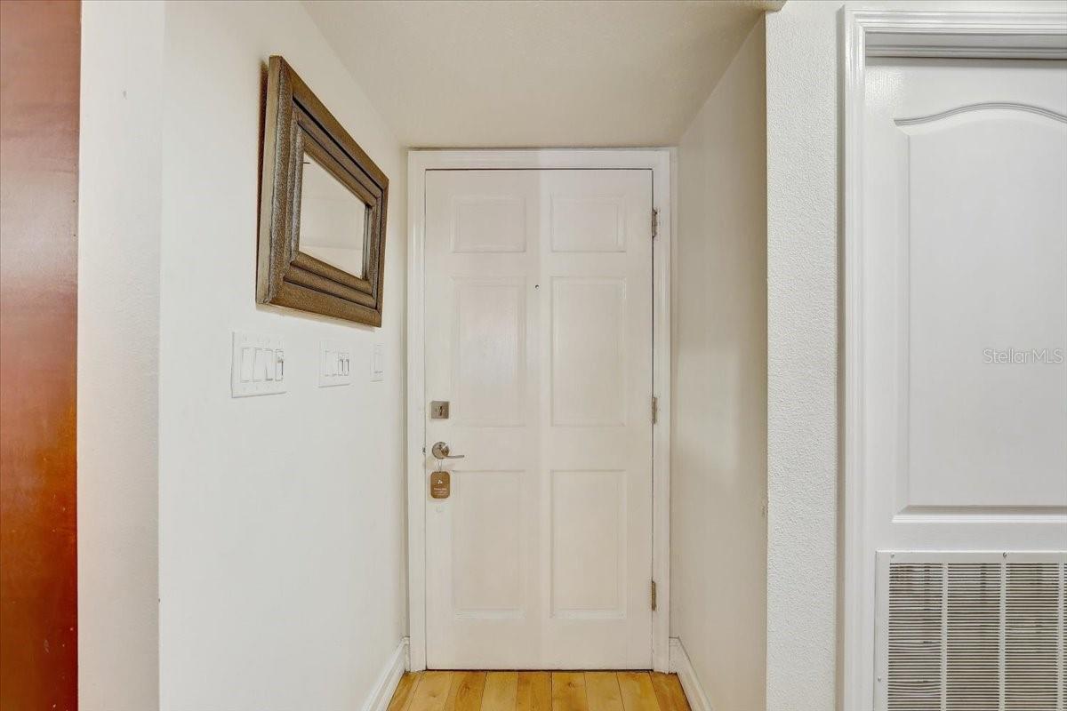 2078 SUNSET POINT ROAD 83