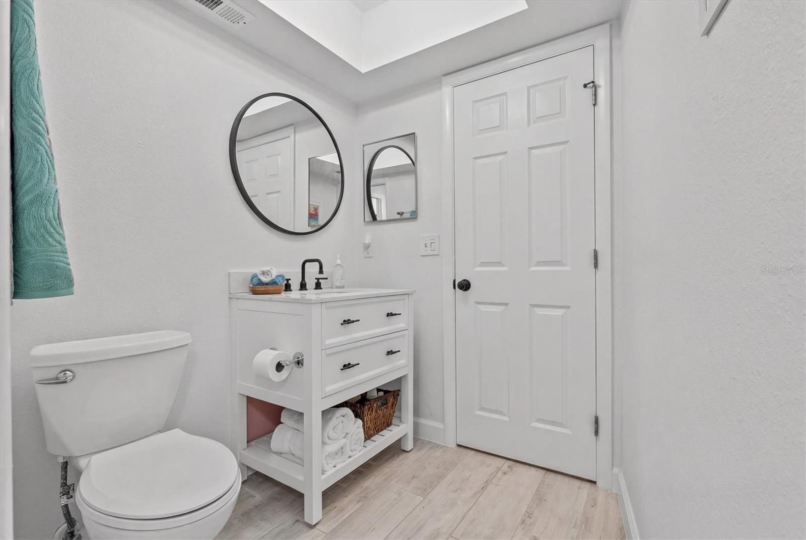 PIPERS GLEN CONDO - Residential