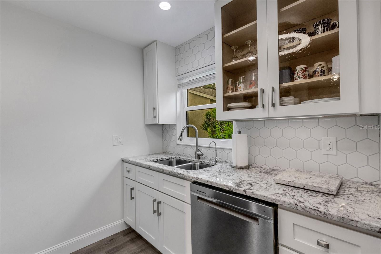 5019 VILLAGE GARDENS DRIVE 31
