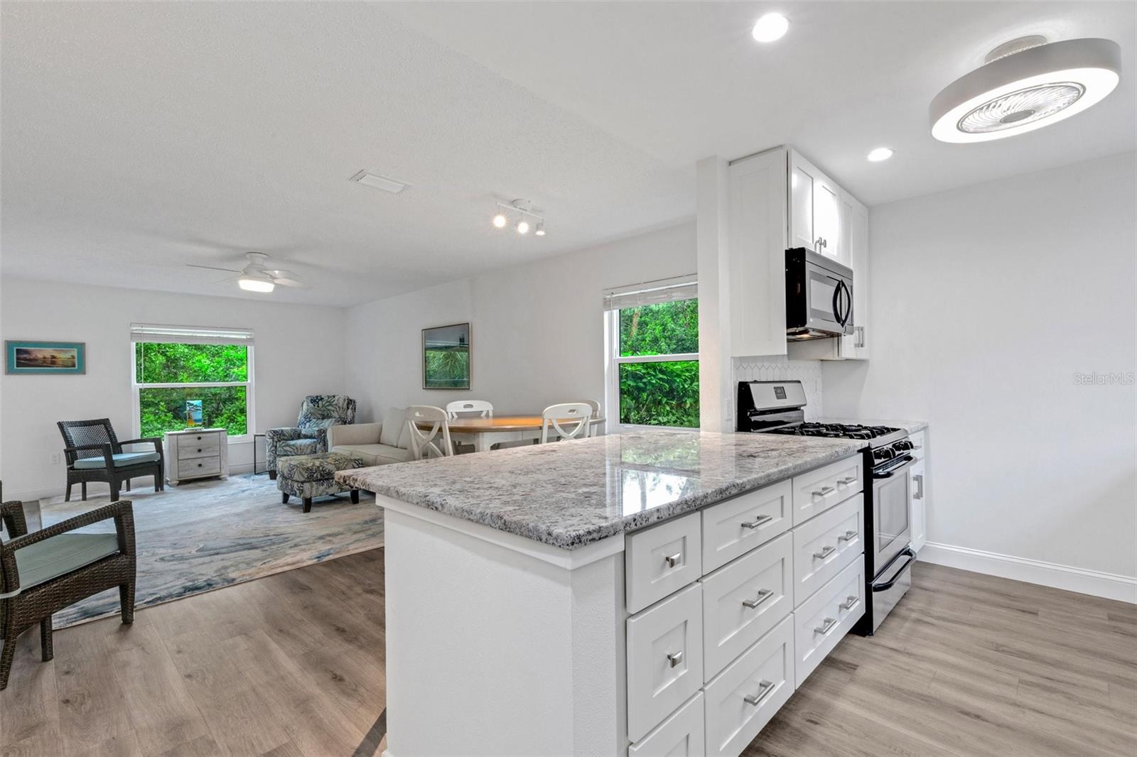 5019 VILLAGE GARDENS DRIVE 31