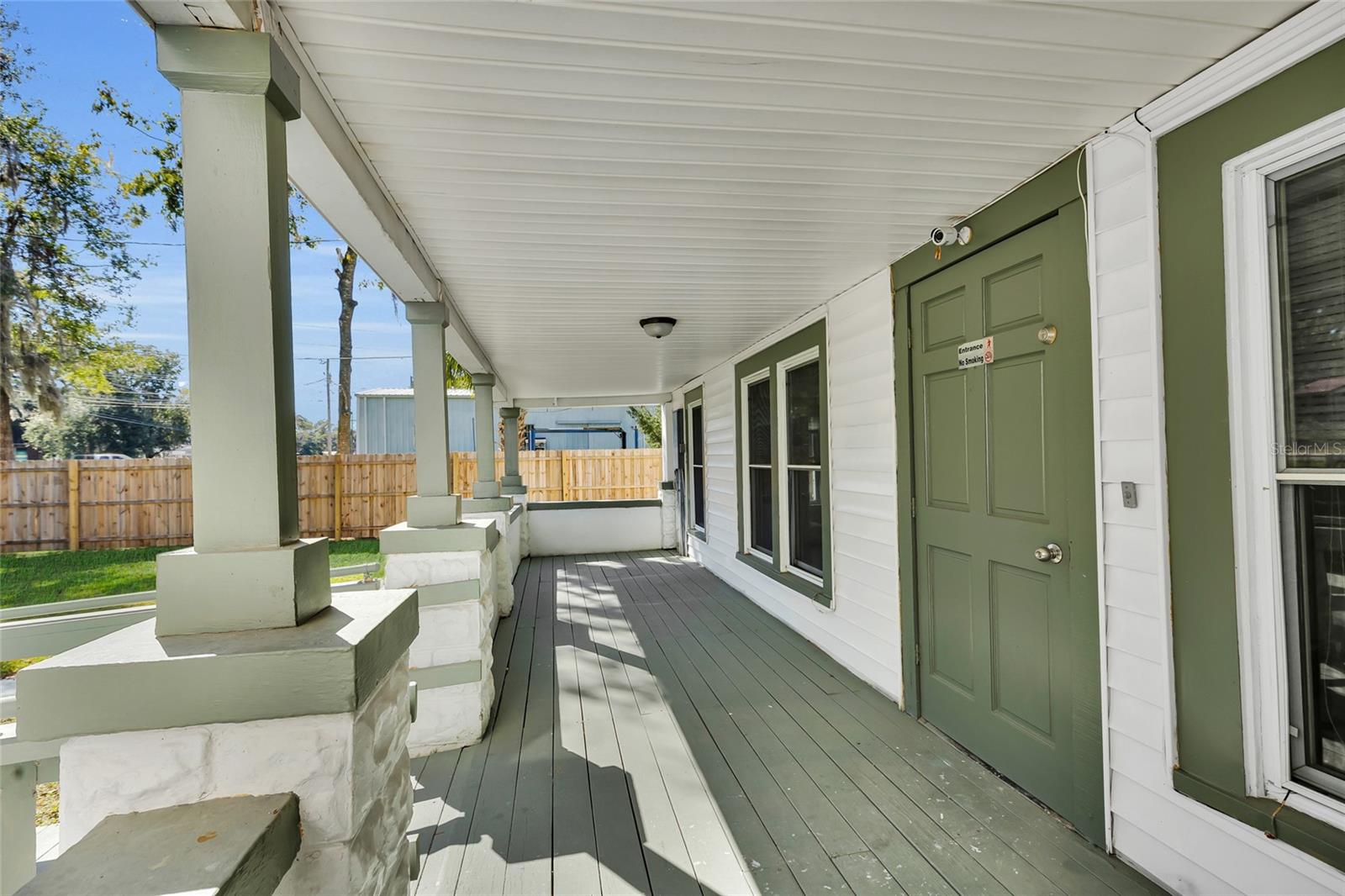 GRAPELAND TERRACE - Commercial Sale