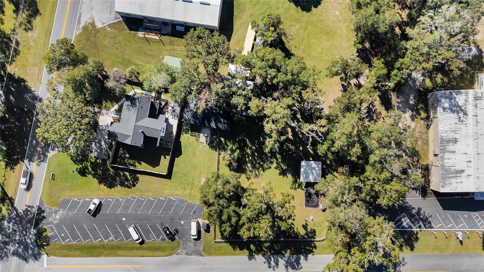 GRAPELAND TERRACE - Commercial Sale