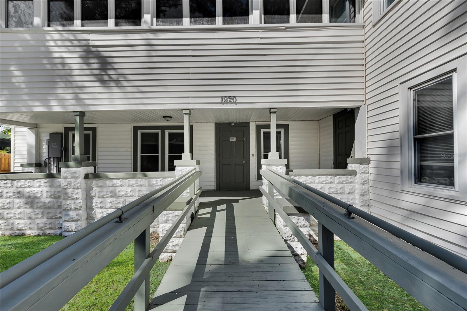 GRAPELAND TERRACE - Commercial Sale