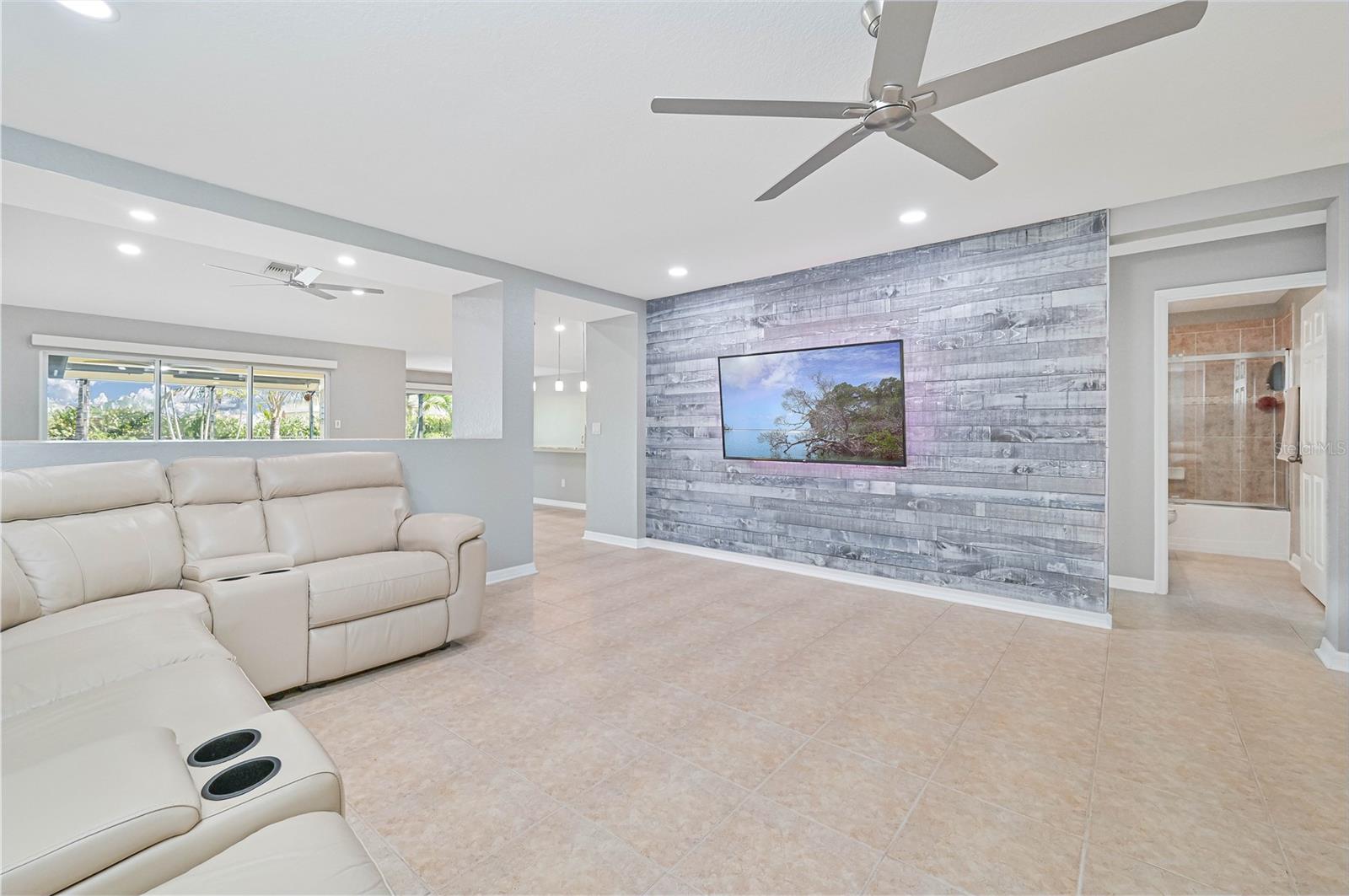 PUNTA GORDA ISLES SEC 16 - Residential