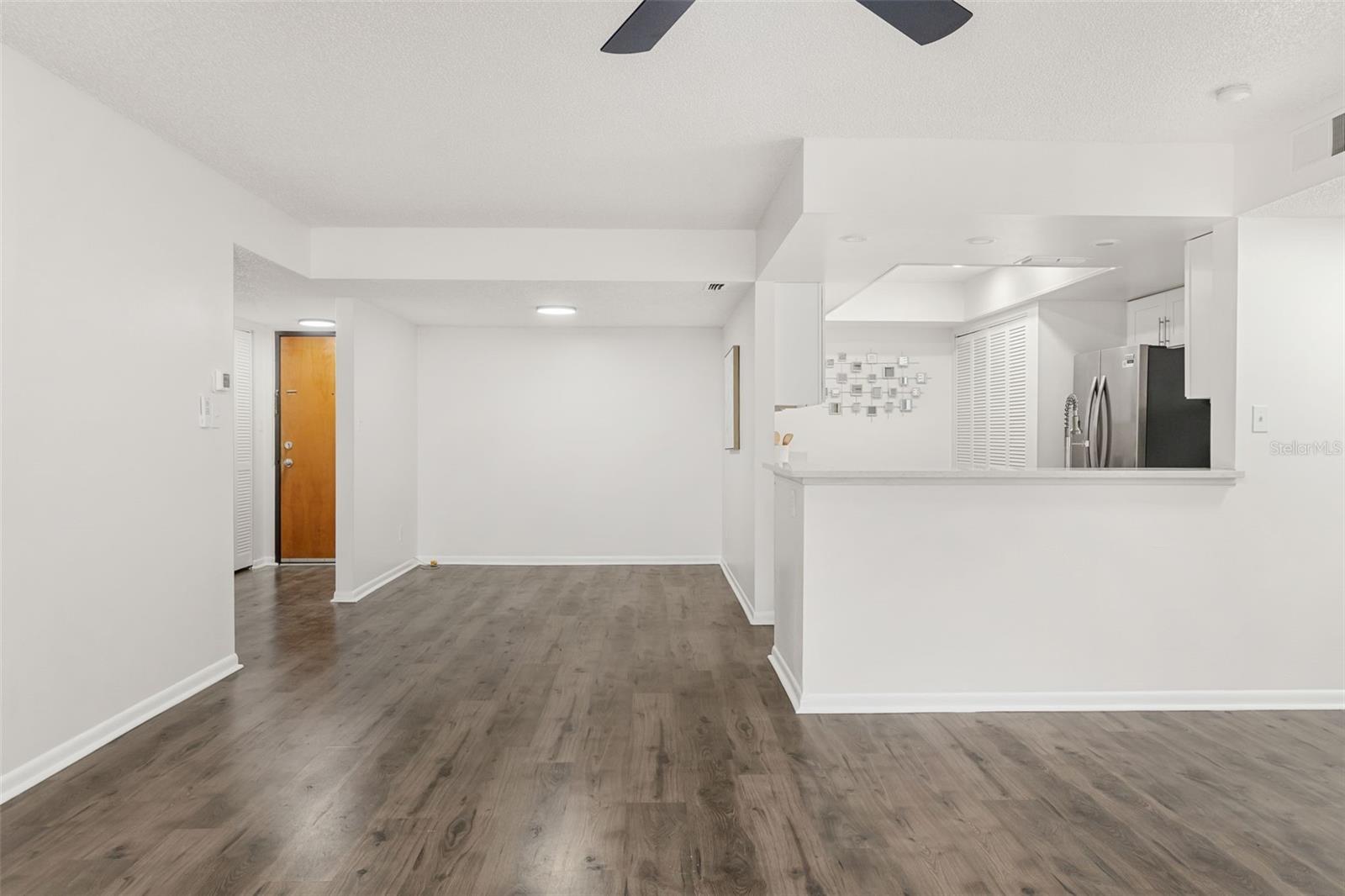 2585 COUNTRYSIDE BOULEVARD 4302