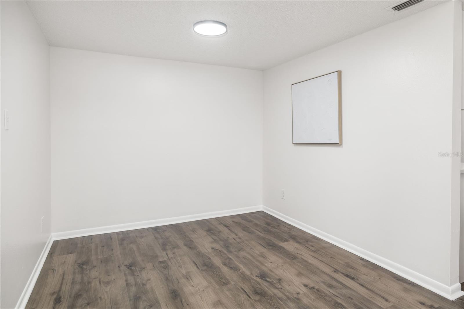 2585 COUNTRYSIDE BOULEVARD 4302