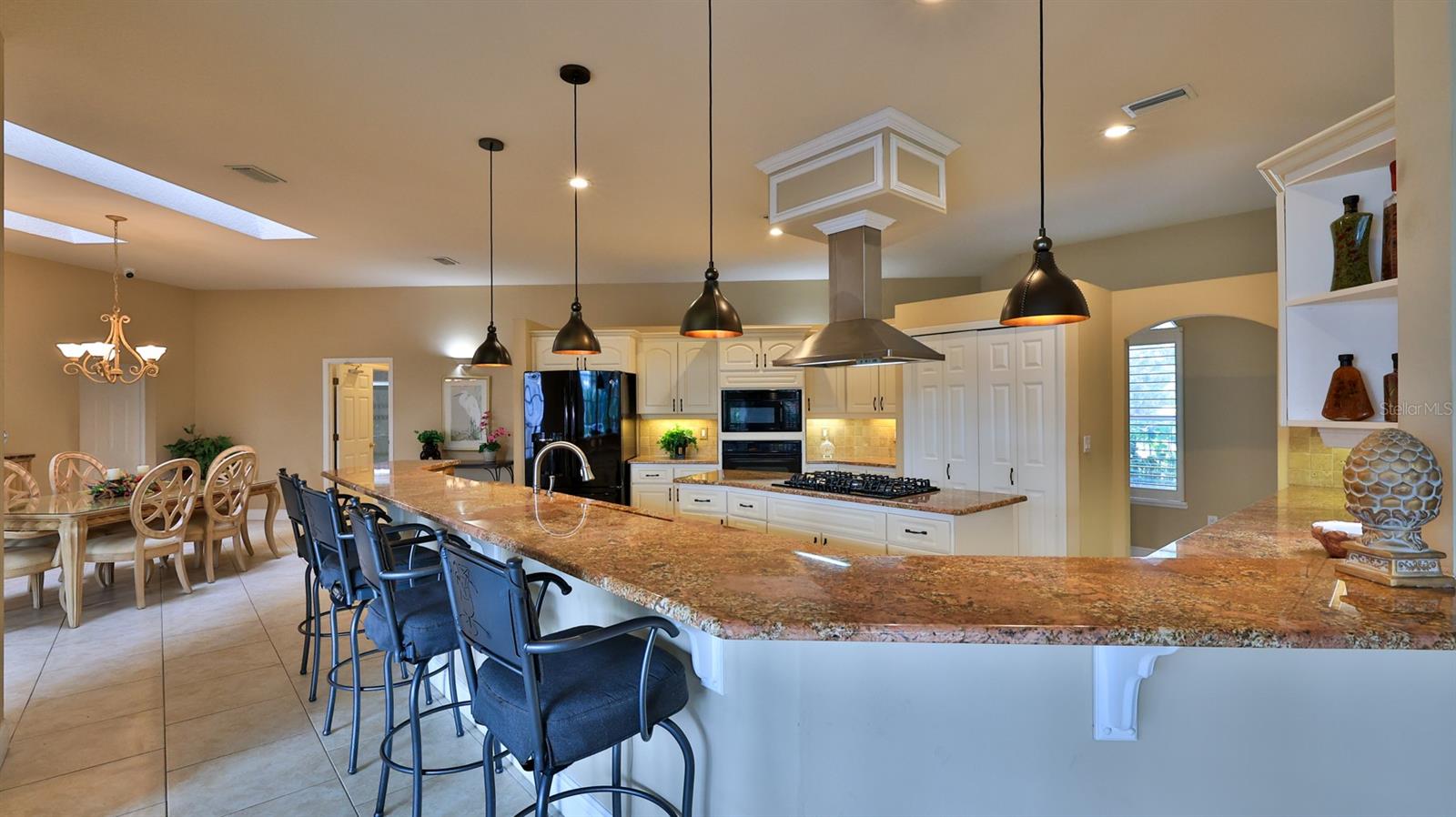 SPRUCE CREEK FLY IN - Residential