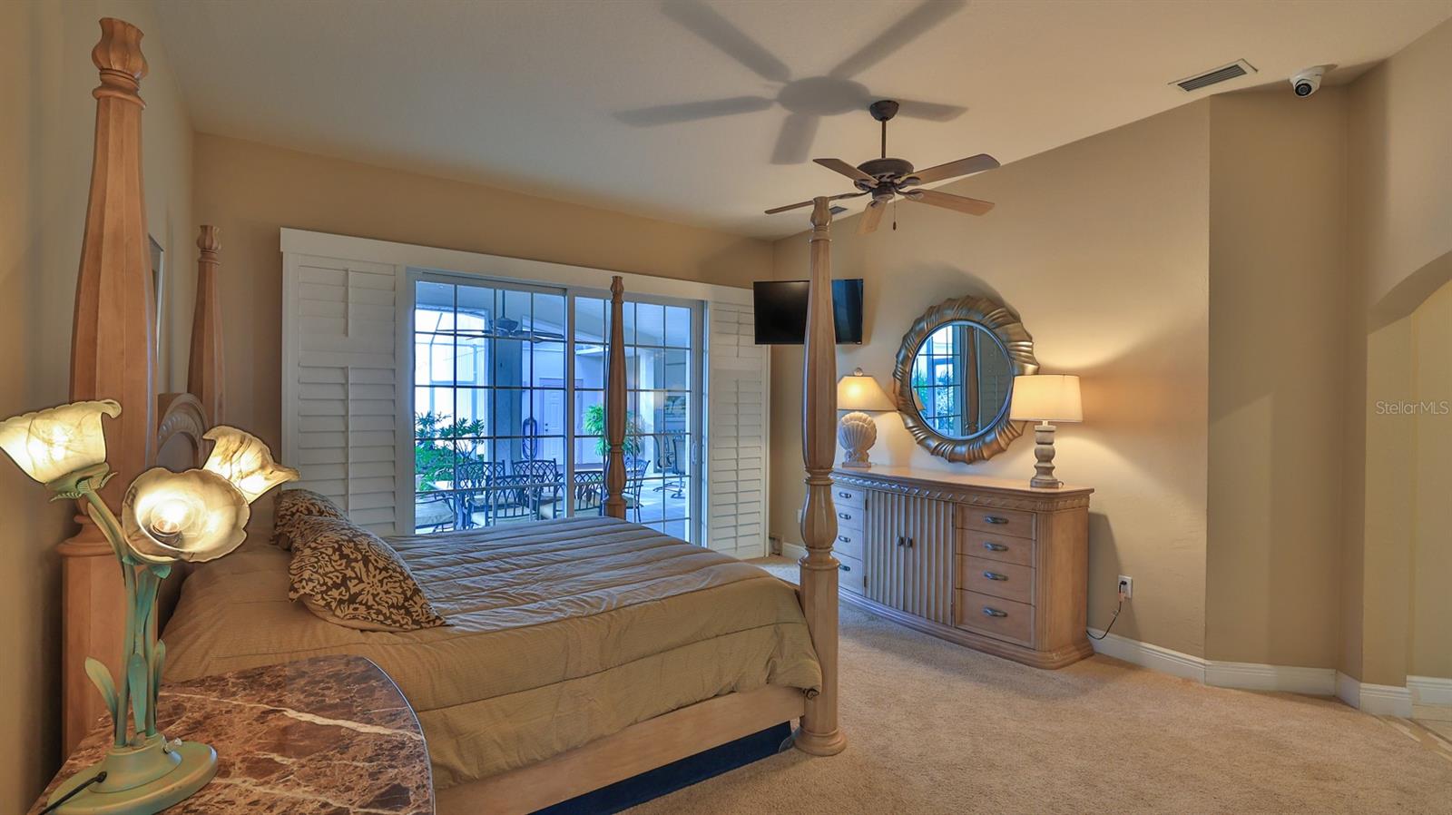 SPRUCE CREEK FLY IN - Residential