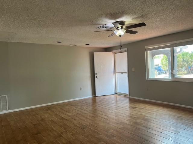 HILLANDALE - Residential
