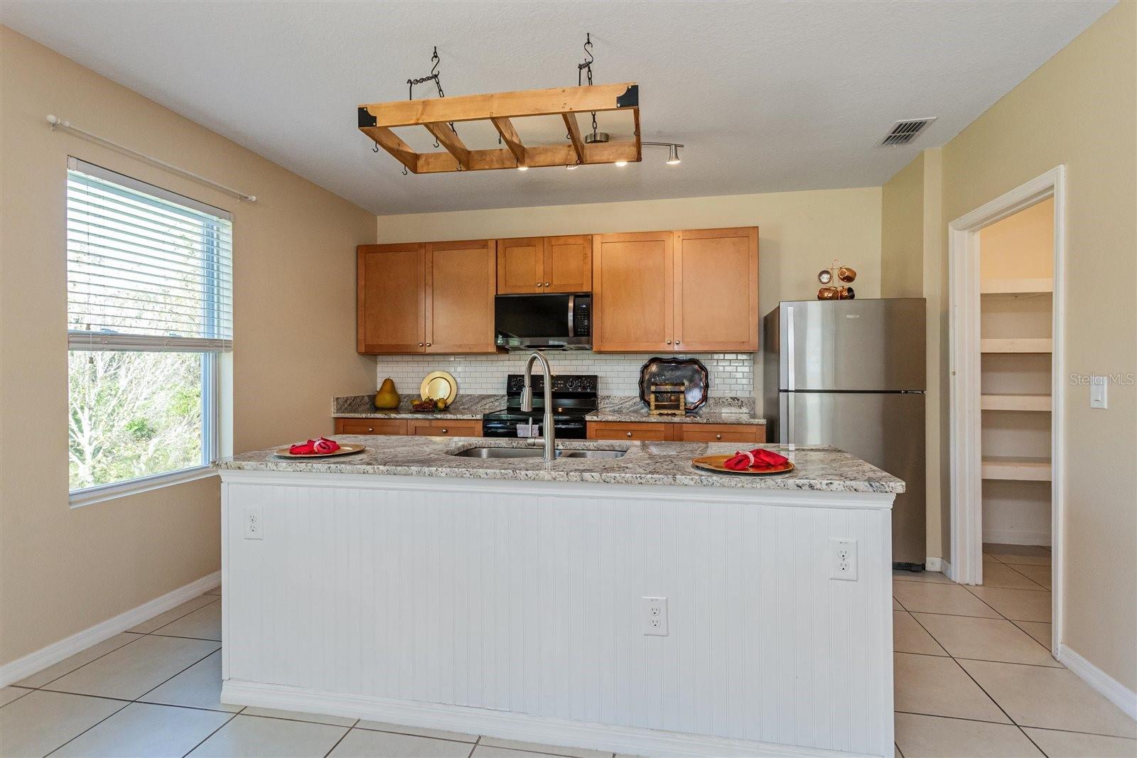 TAVARES LANE PARK RIDGE PH A - Residential Lease