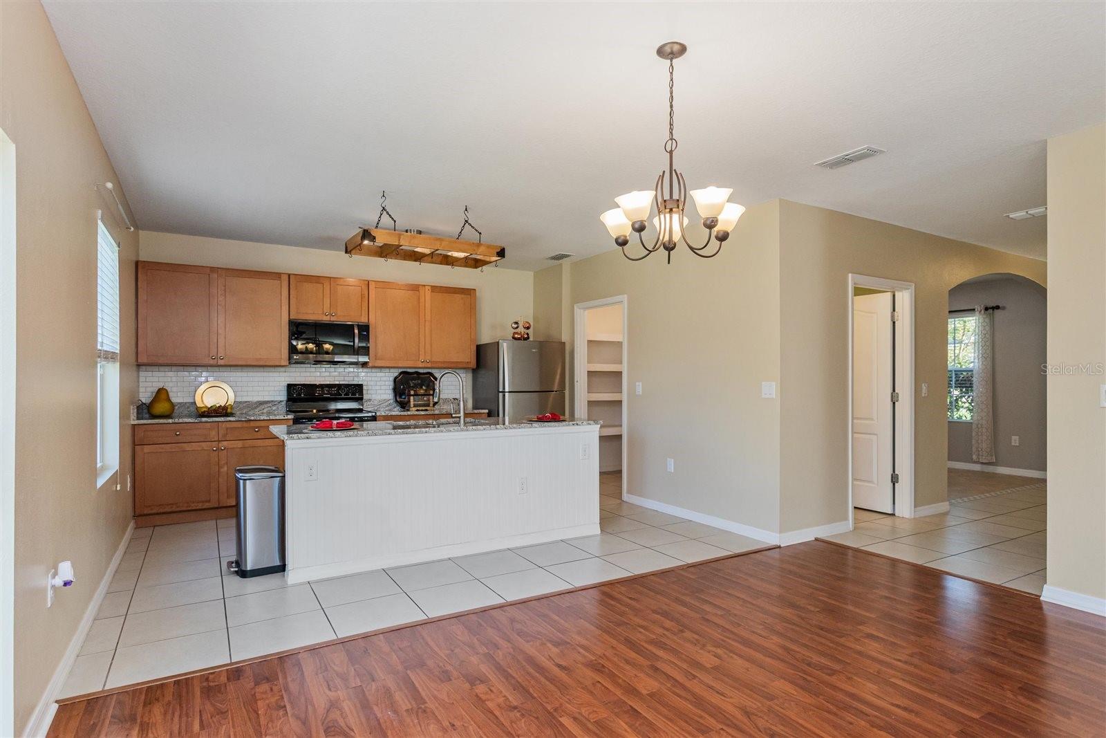 TAVARES LANE PARK RIDGE PH A - Residential Lease