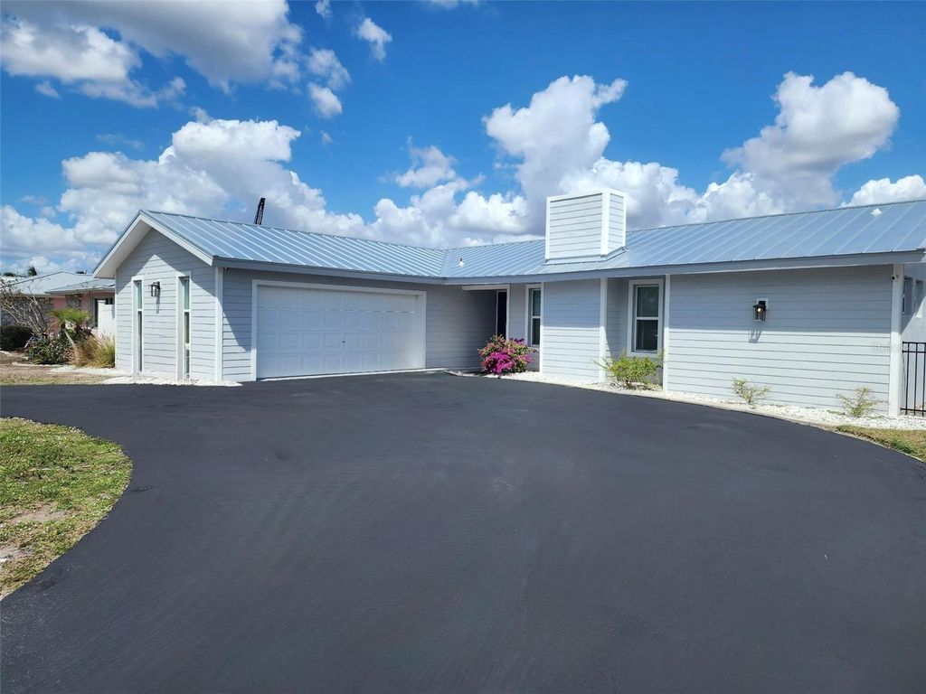 Photo of 280 Belvedere Court, Punta Gorda, FL 33950 (MLS # C7507468)