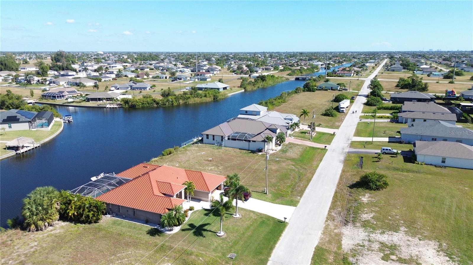 CAPE CORAL - Residential