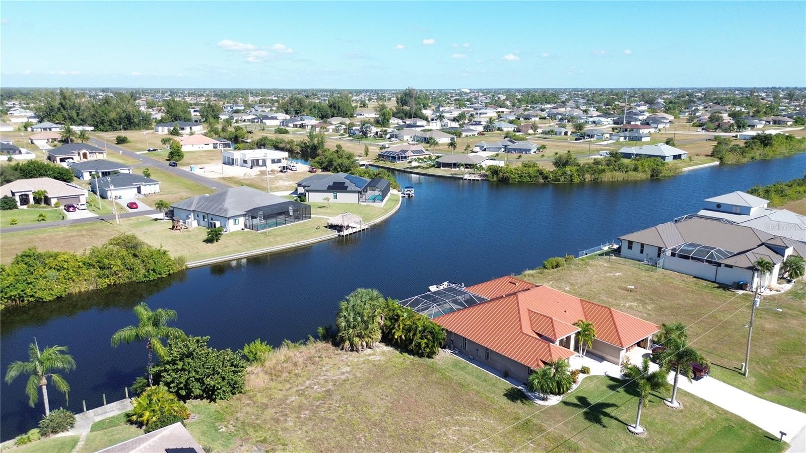 CAPE CORAL - Residential