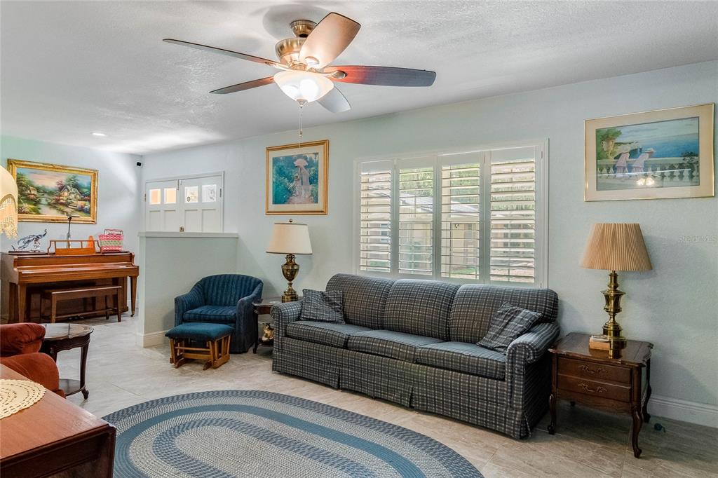 ACREAGE & UNREC - Residential