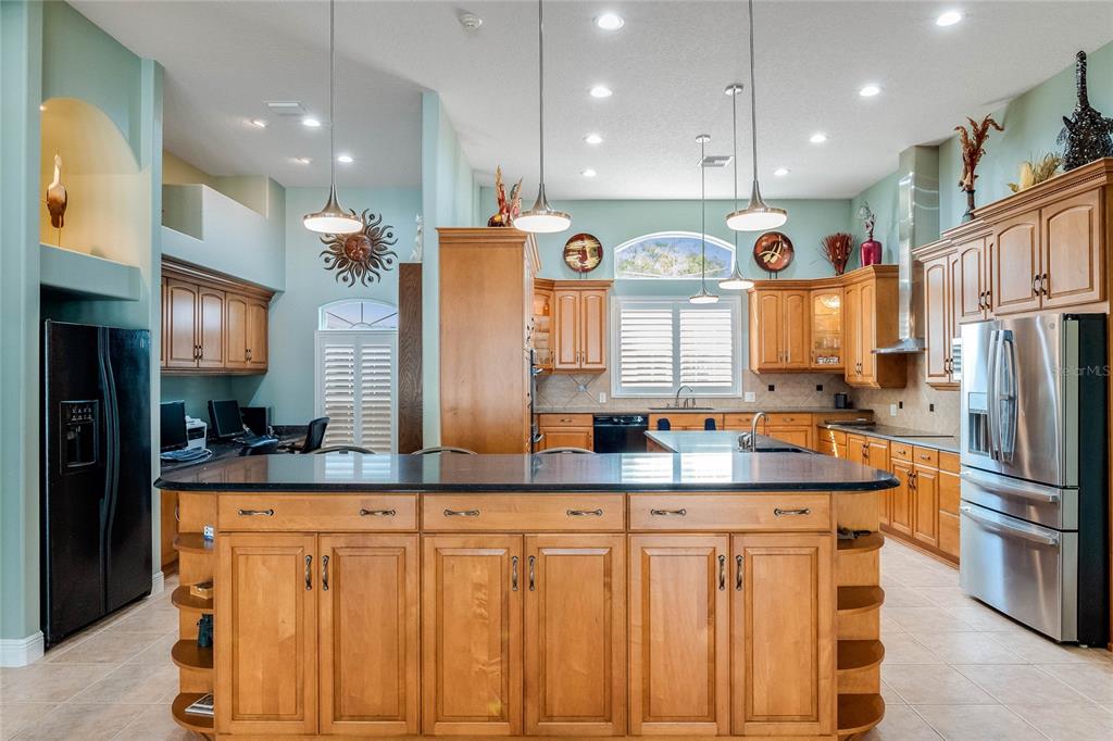 ACREAGE & UNREC - Residential