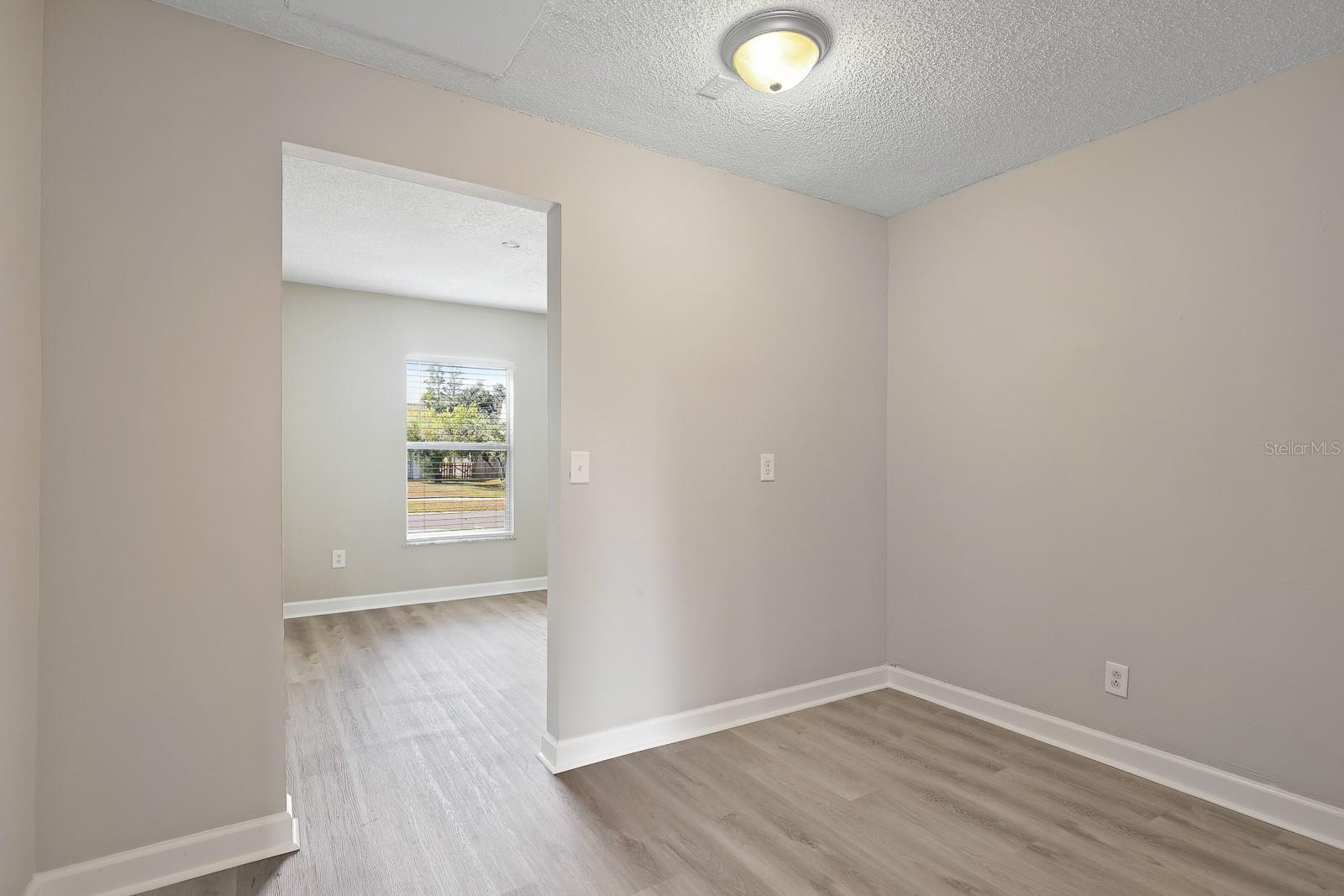 LAKEVIEW VILLAGE SEC K UNI - Residential Lease