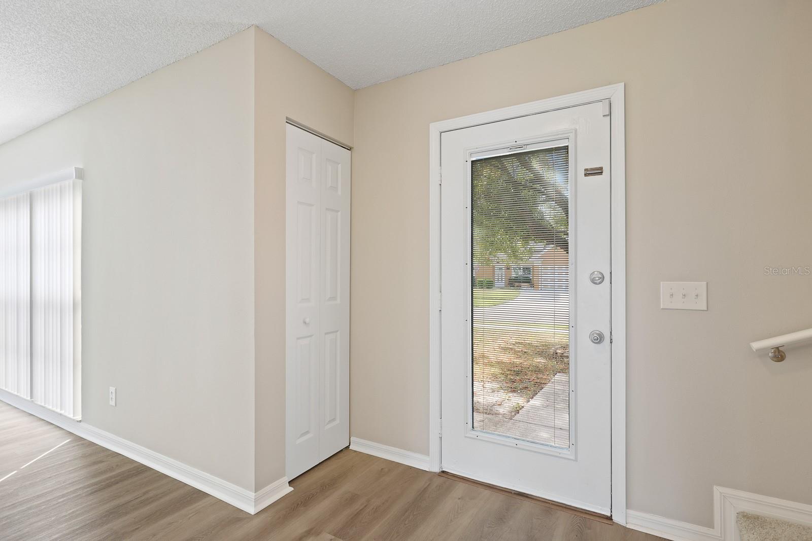 LAKEVIEW VILLAGE SEC K UNI - Residential Lease