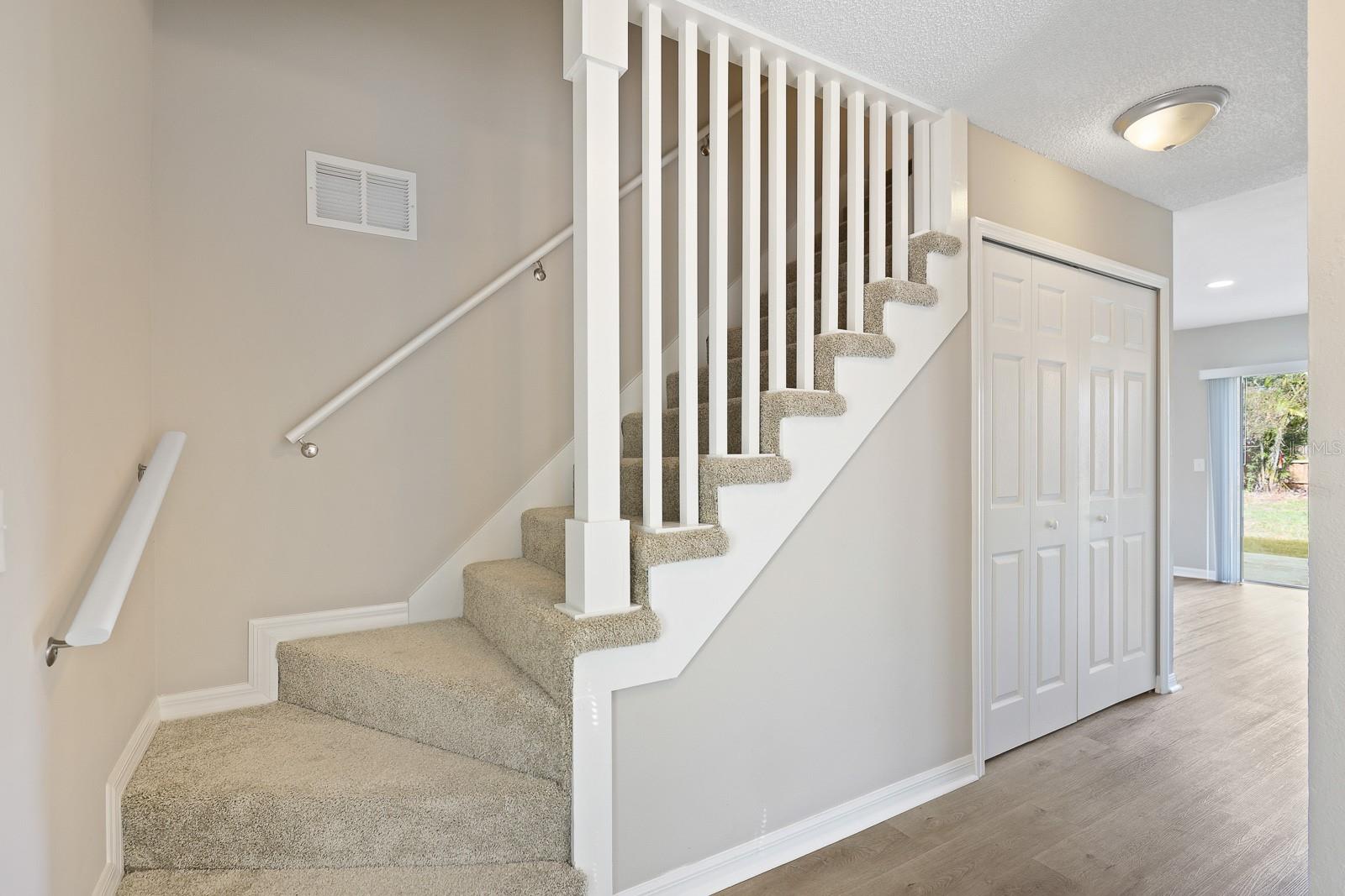 LAKEVIEW VILLAGE SEC K UNI - Residential Lease