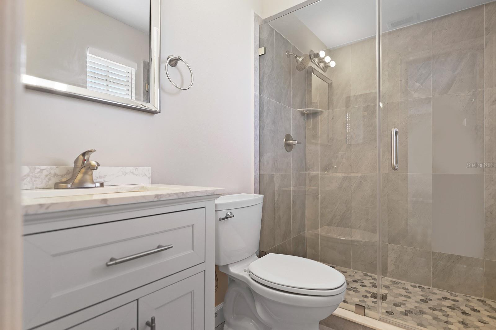 LAKEVIEW VILLAGE SEC K UNI - Residential Lease