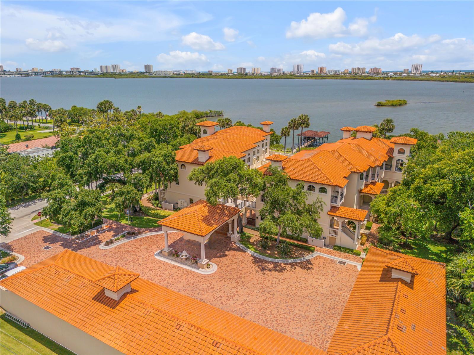 5090 RIVERSIDE DRIVE 105