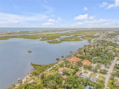 A home in PORT ORANGE