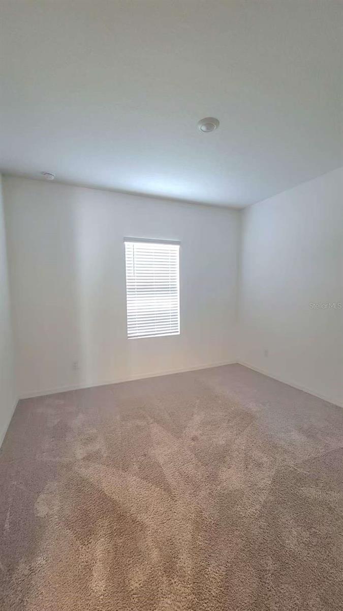 HAMPTON OAKS - Residential Lease