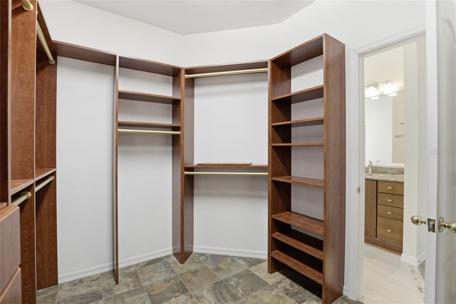 CHELSEA LANE - Residential