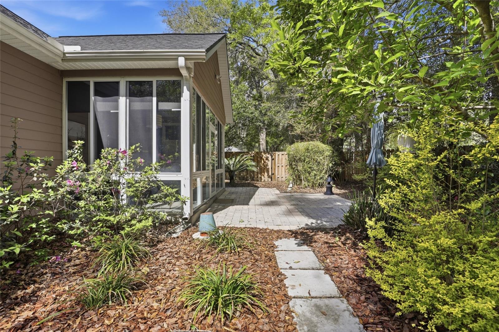 CHELSEA LANE - Residential