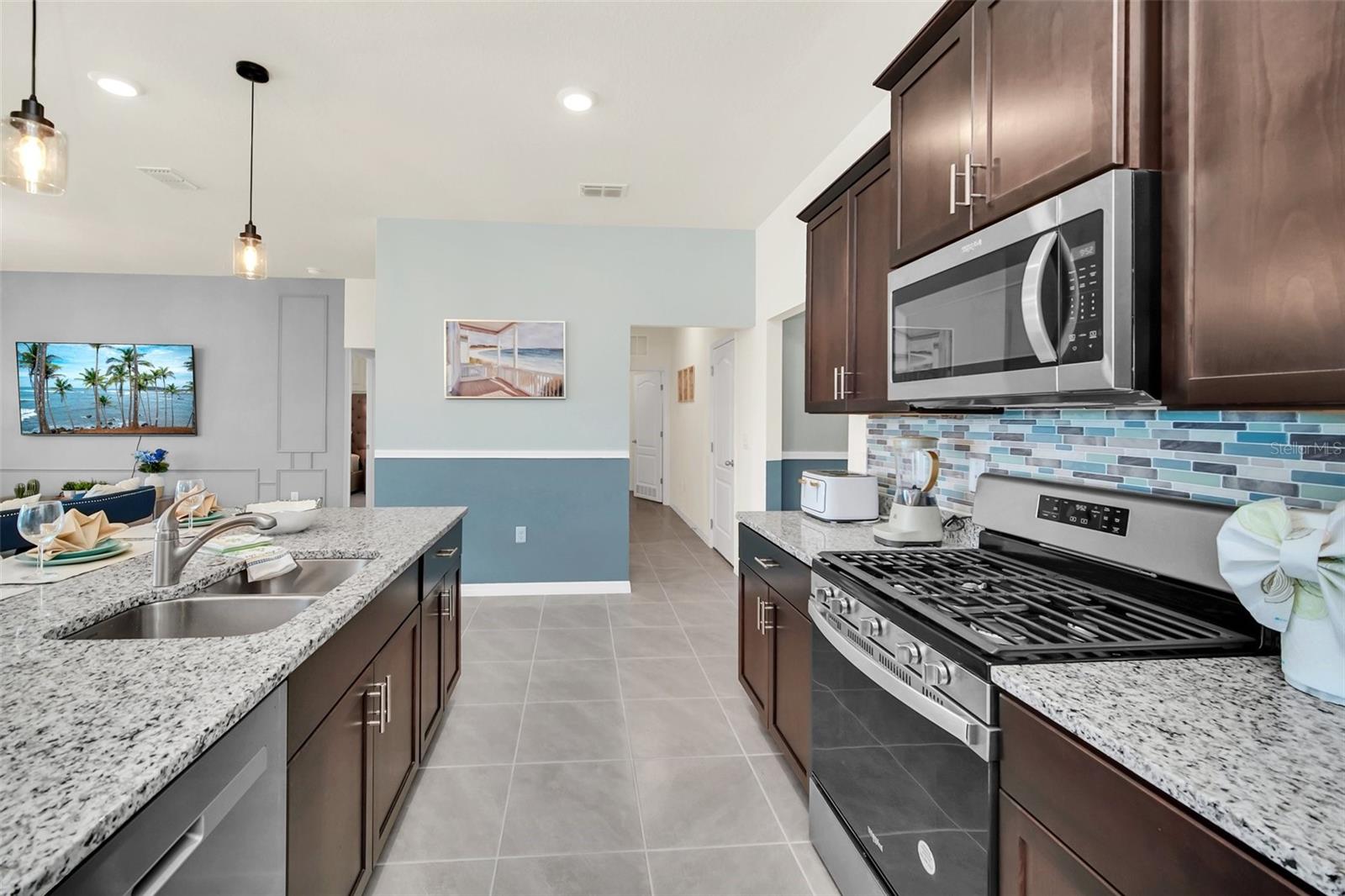 SOLTERRA PH 2D - Residential