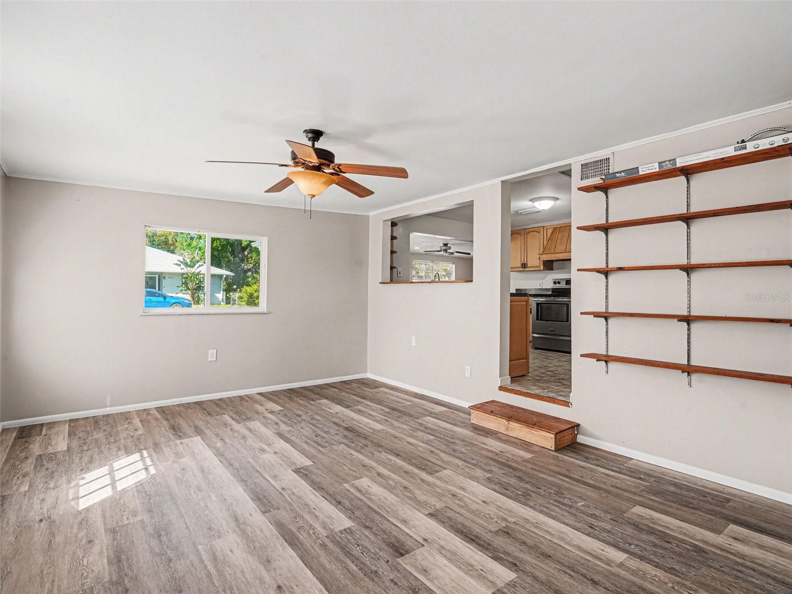 MCCOLLUMS LAKE - Residential