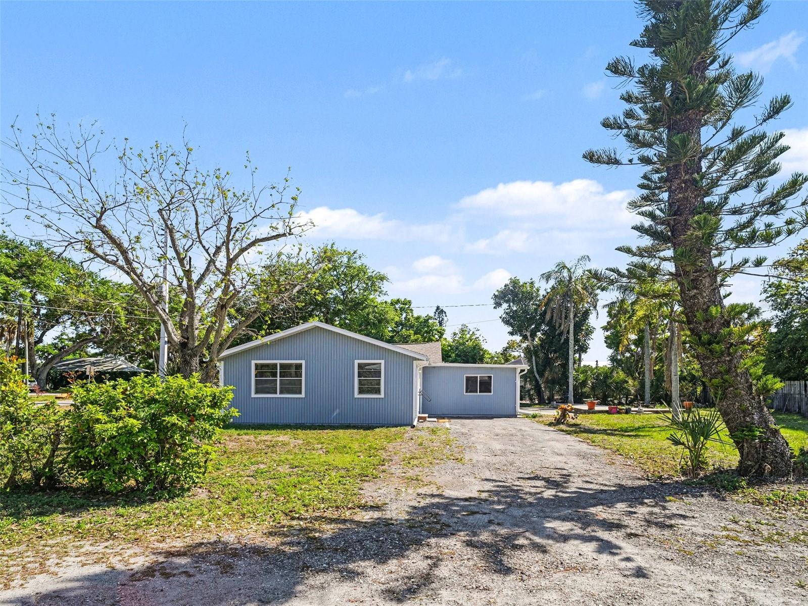 MCCOLLUMS LAKE - Residential