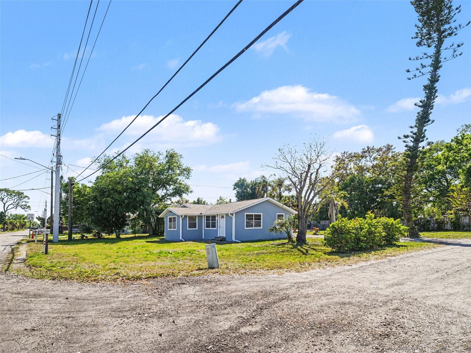 MCCOLLUMS LAKE - Residential